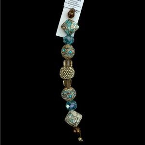 COPY - Elegant Beaded Beads with Gold and Blue Accents